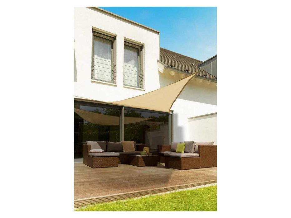 Żagiel przeciwsłoneczny trójkątny UV LIVARNO home 415 x 415 cm. beżowy
