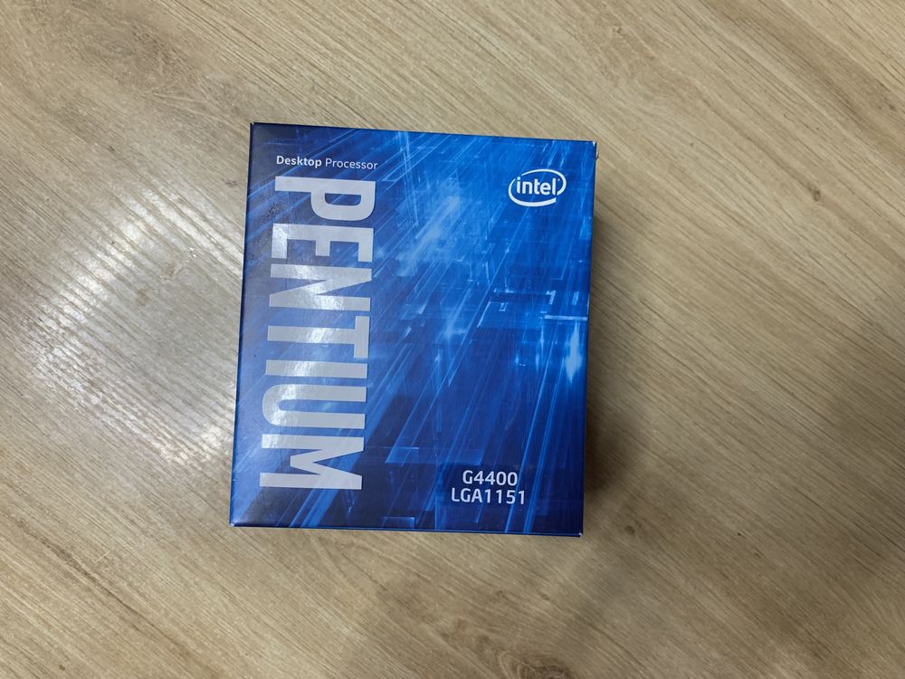 Процесор з кулером Intel Pentium G4400 3.3GHz