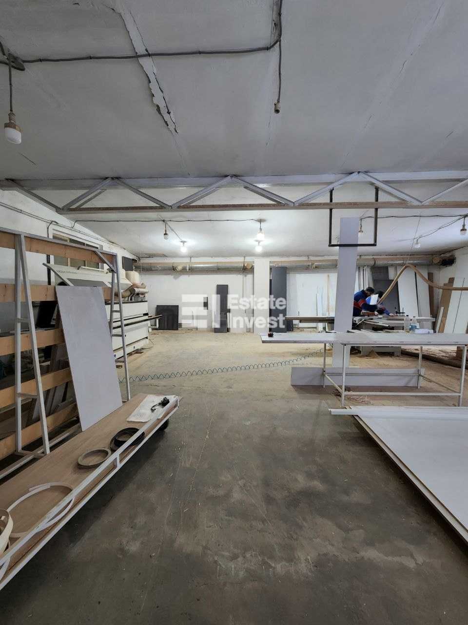Продам производственно-складской комплекс по улице Азовстальская, 21.