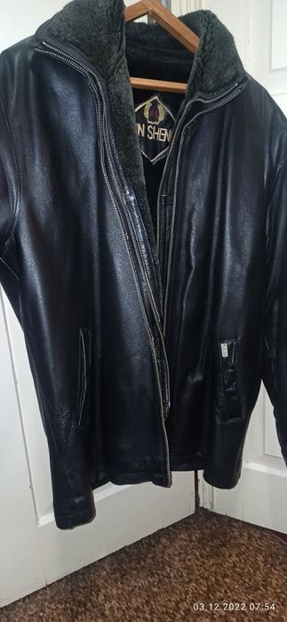 Куртка зима кожа.