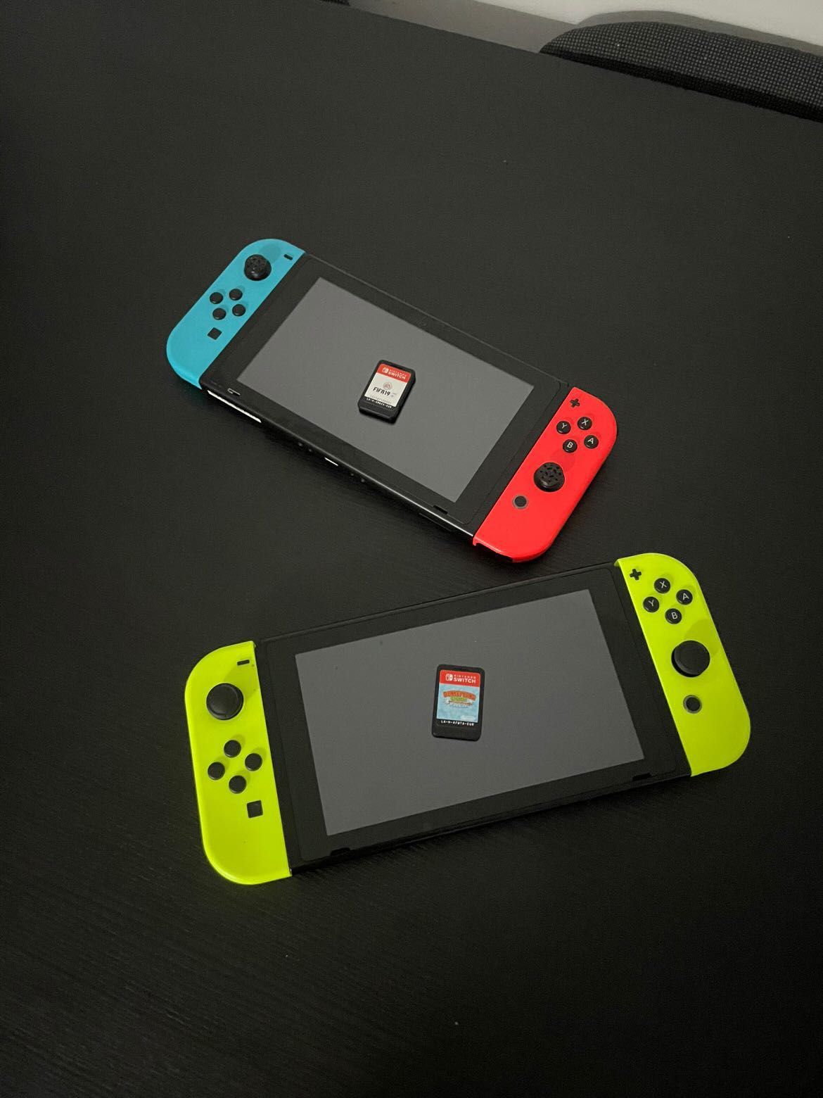 Nintendo switch azul e verde