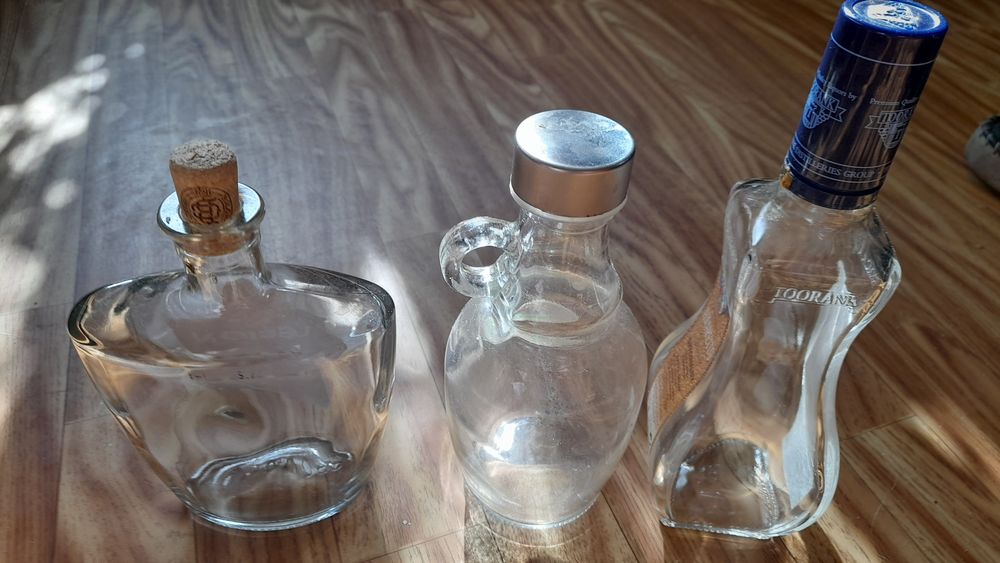 Karafki-butelki ozdobne poj 0.5 l-3szt-20 zl