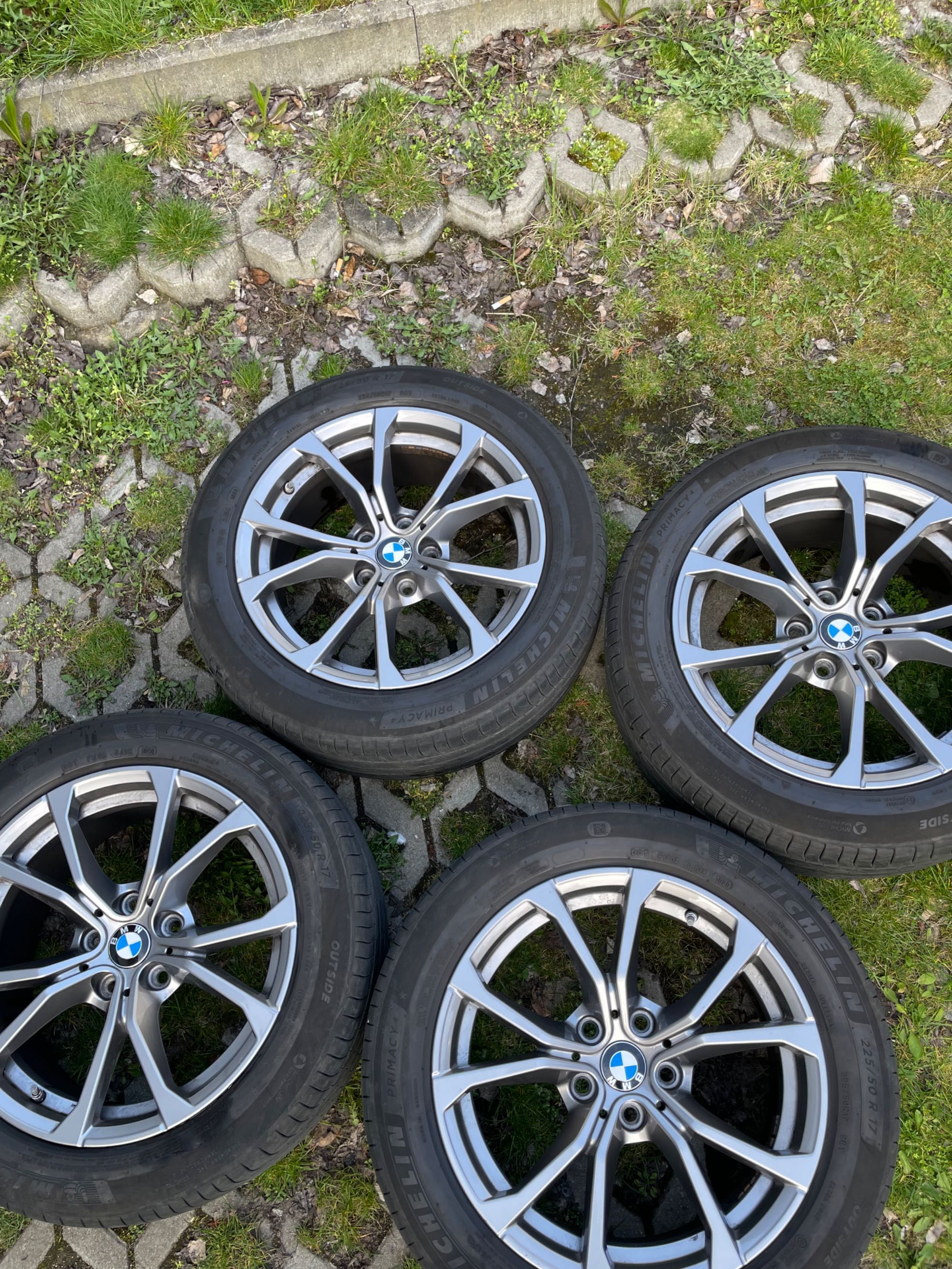 Koła letnie BMW 225/50 R17