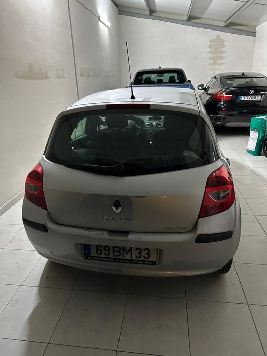 Vendo renault clio