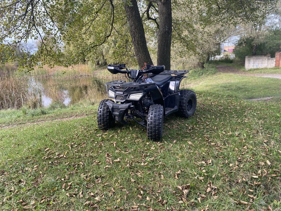 Квадроцикол спарк 120кубів на повному бойовому ходу