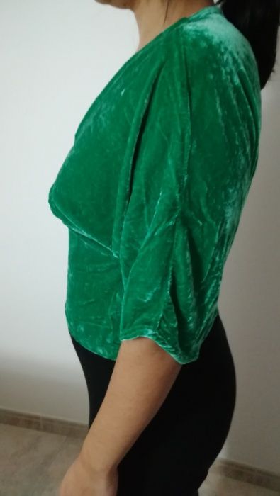 Blusa verde esmeralda veludo S - nova