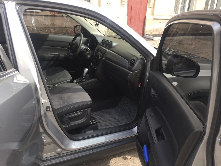 Suzuki Vitara 2017год. объем двигателя 16 газ/бензин