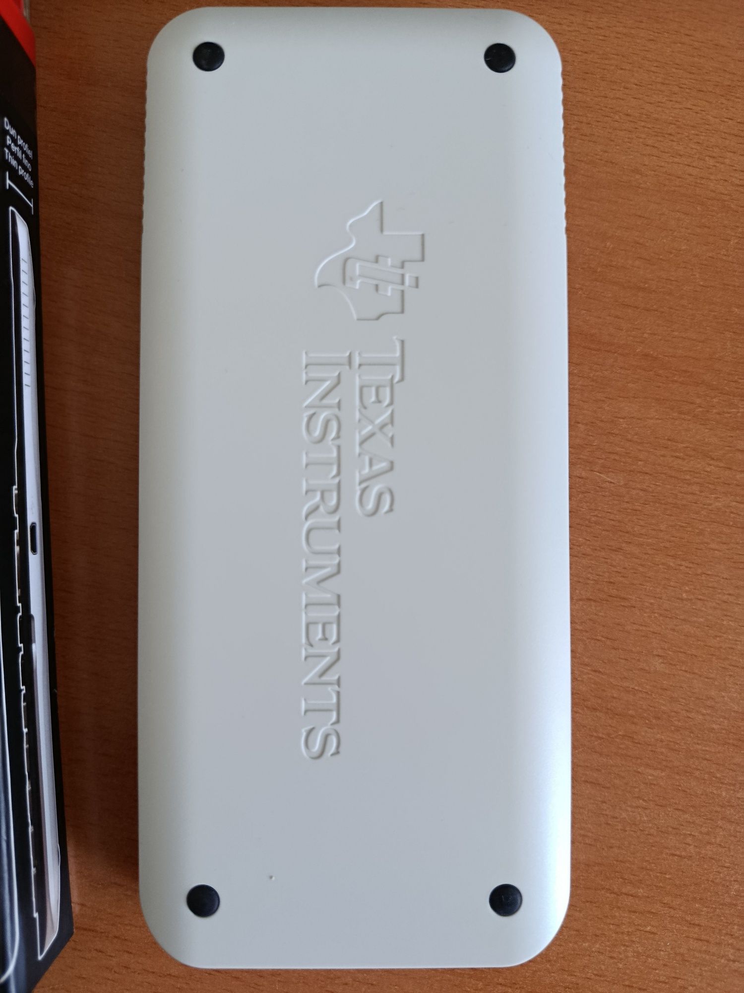 Texas TI-84 Plus CE-T na Garantia 2anos 
TI‑84 Plus CE-T
