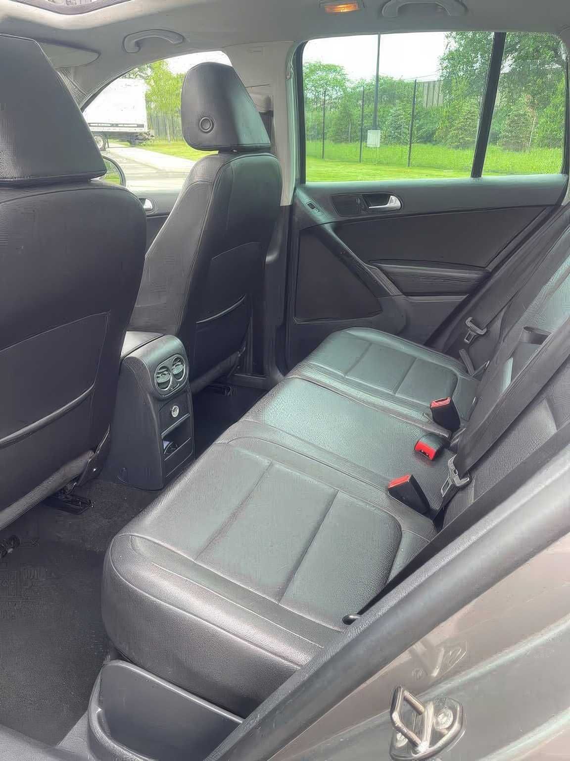 2010 Volkswagen Tiguan Wolfsburg Edition 4Motion