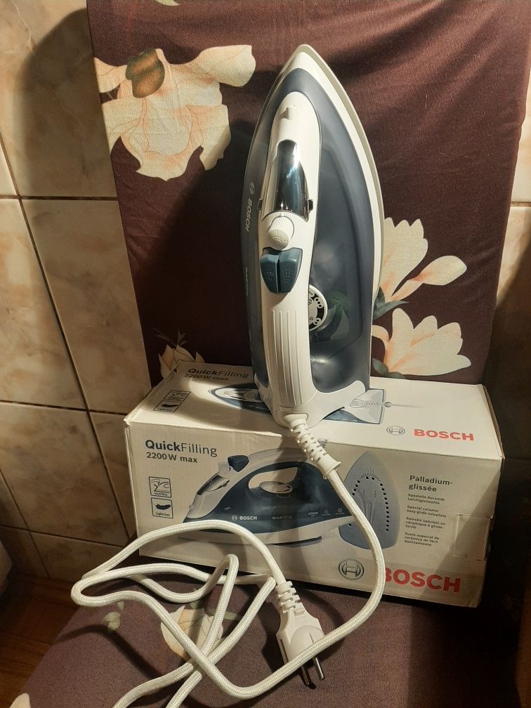 Żelazko BOSCH QuickFilling 2200 W max