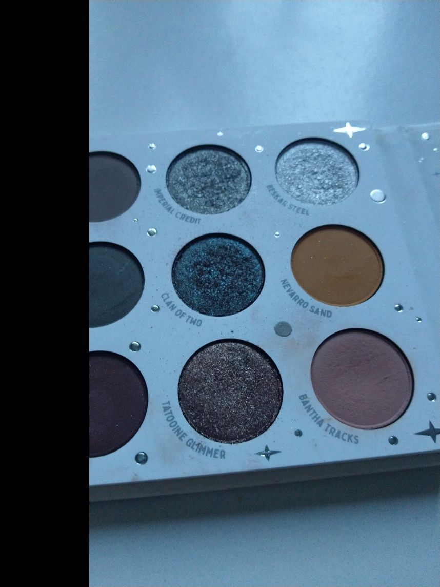 paleta cieni Colourpop Mandalorian
