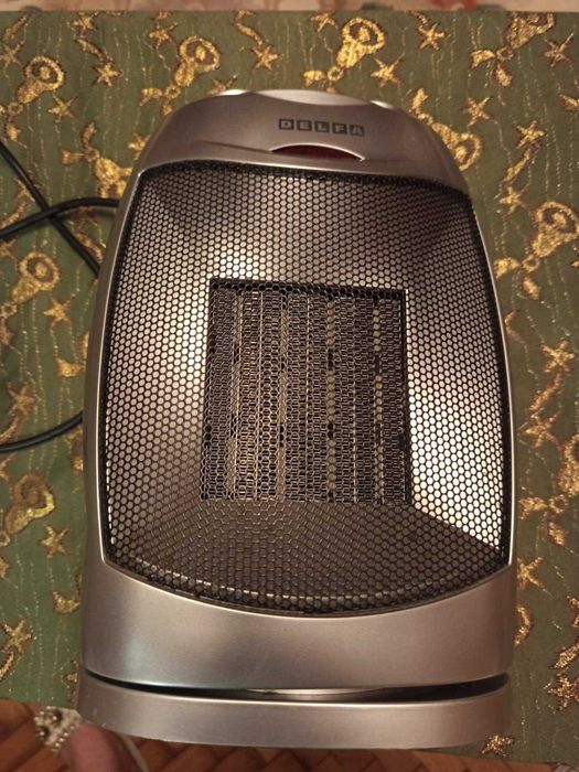 Тепловентилятор Delfa 1500Вт.потужності з обертанням,стан чудовий!