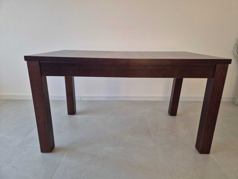 Stół z krzesłami 140 x 80 + 3 wkładki po 45cm