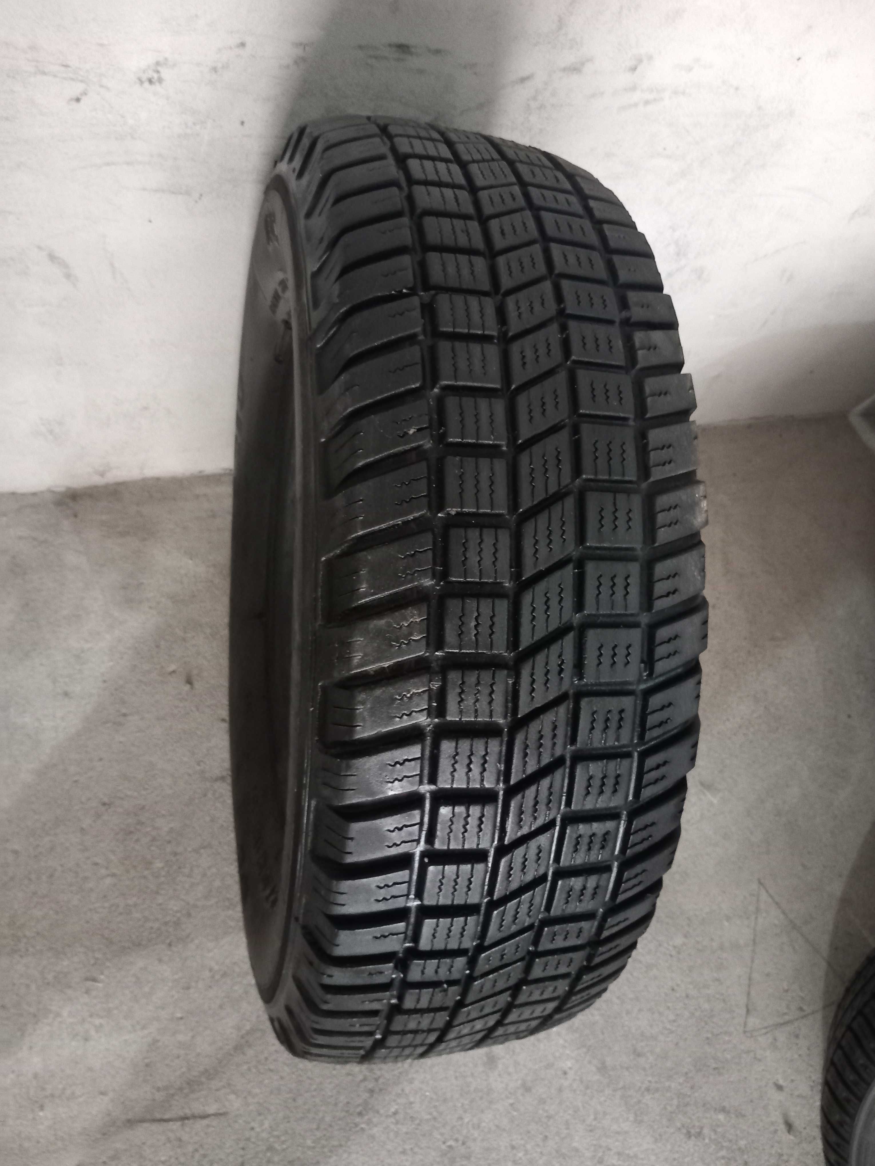Pneus Novos 245 + 265/70 R16