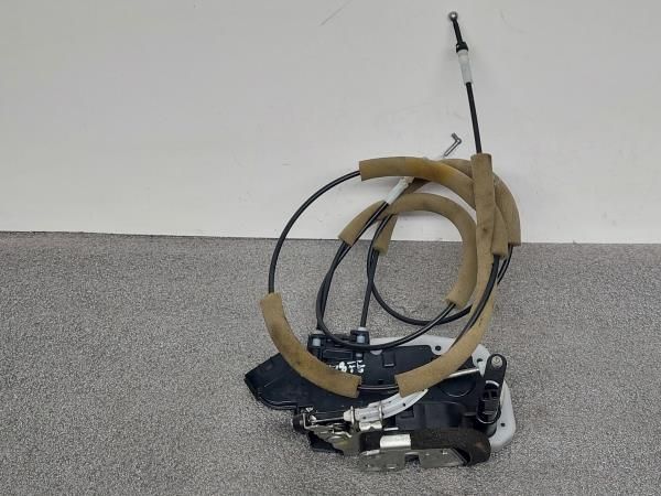 Fechadura / fecho porta frente esquerdo NISSAN Leaf EV (ZE0)