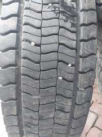 Opona goodyear 265x70x19.5. 90%.