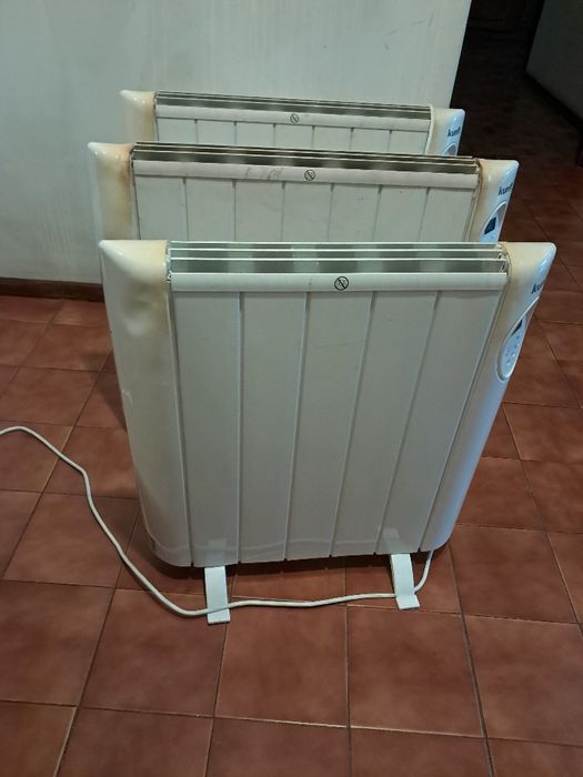60 Vendo Radiador parede ou aquecedor de chão