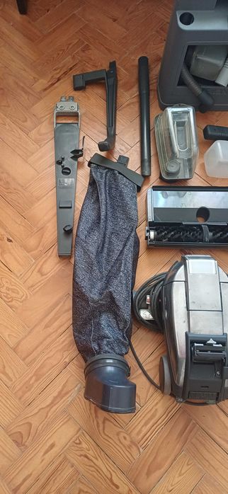 Aspirador Kirby série Sentria II com todos os acessórios