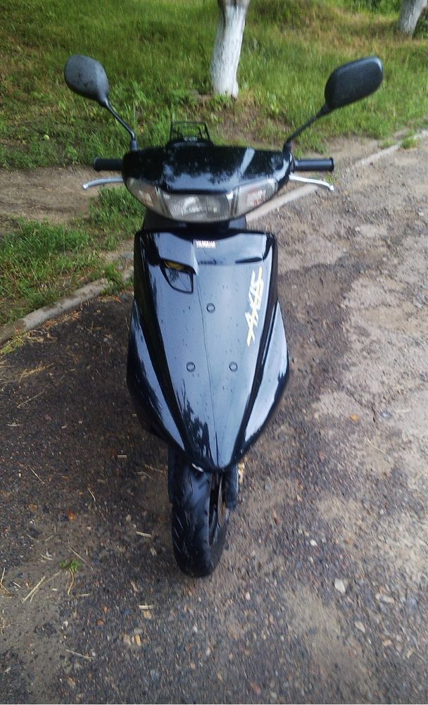 Продам живий мопед yamaha axis,