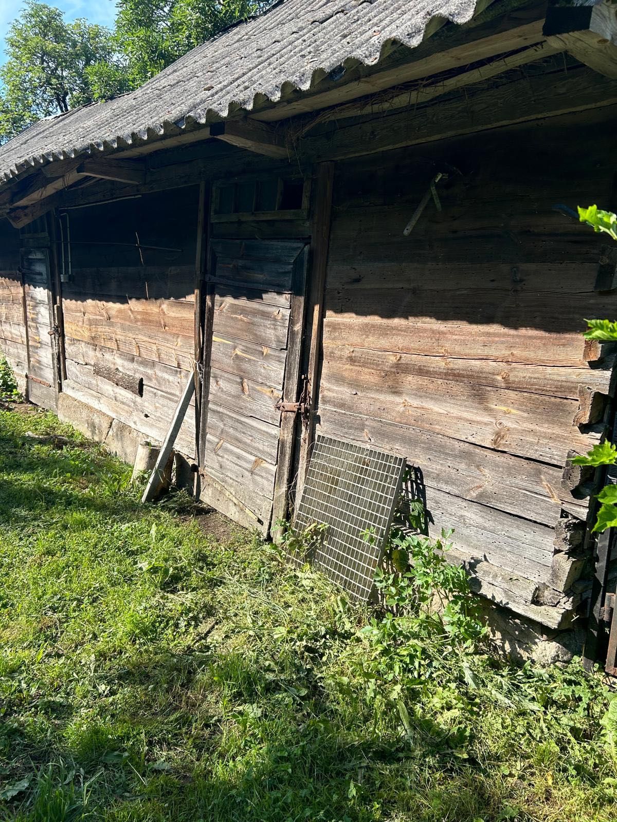 Pomieszczenia gospodarcze do rozbiórki w zamian za drewno