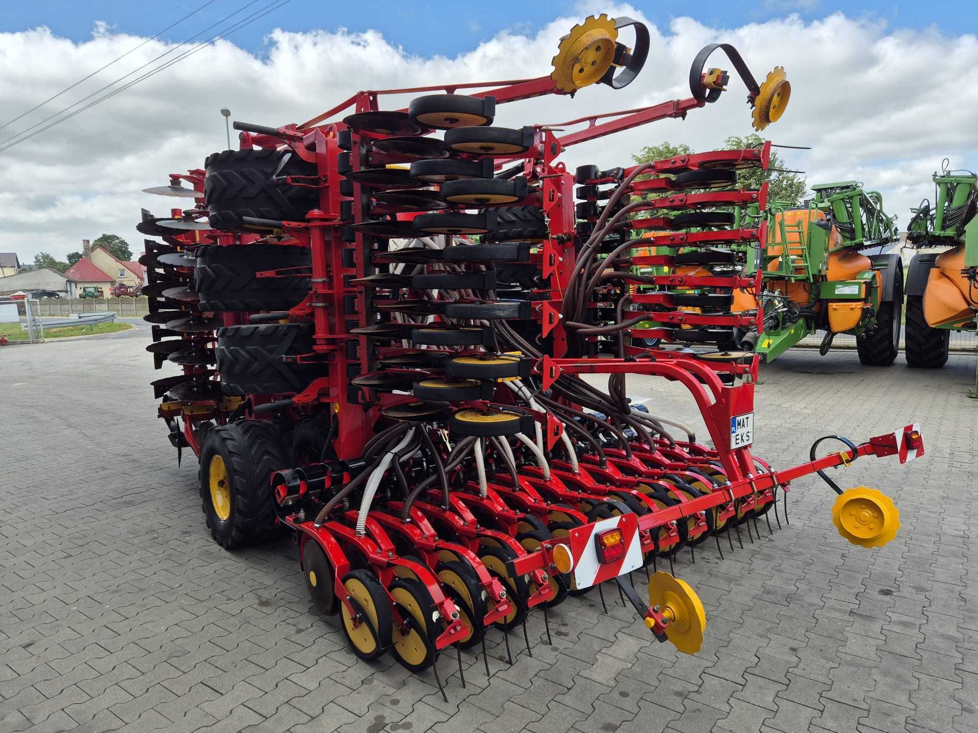 Agregat bezorkowy uprawowo-siewny VADERSTAD SPIRIT ST 600, 2010r.