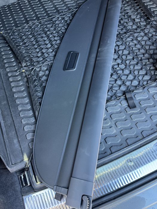 Шторка / полка в багажник Audi Q8 оригінал
