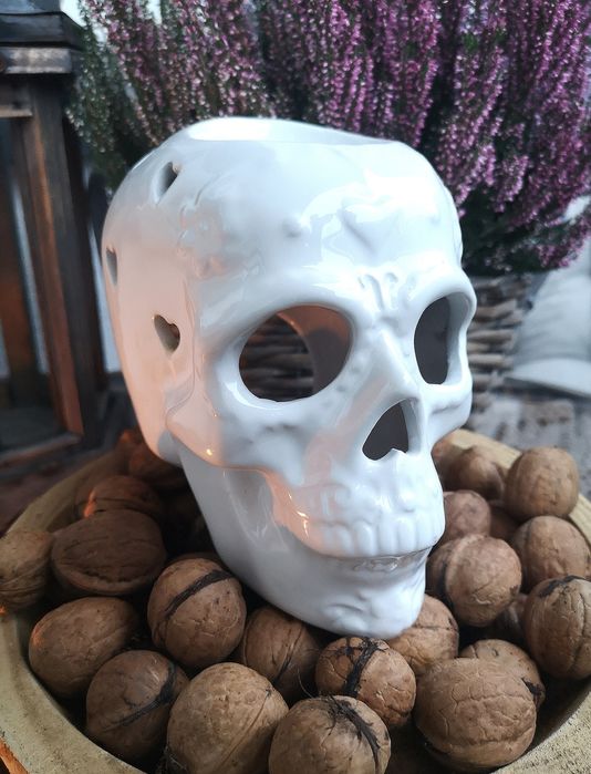 Kominek zapachowy halloween świecznik lampion na t-light czaszka