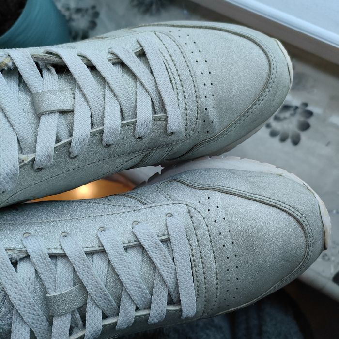 Reebok 37 розмір срібні