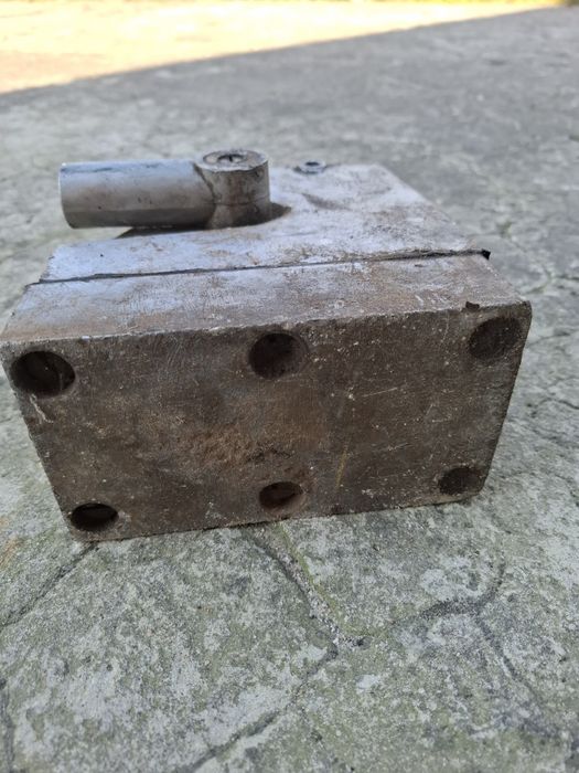 Lewarek podnośnik hydrauliczny 5t aluminiowy prl