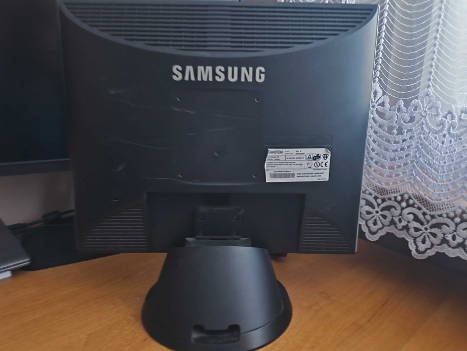 Monitor Samsung Gh19ls