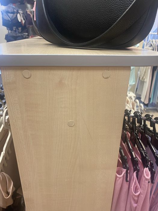 Gondola regał na kółkach