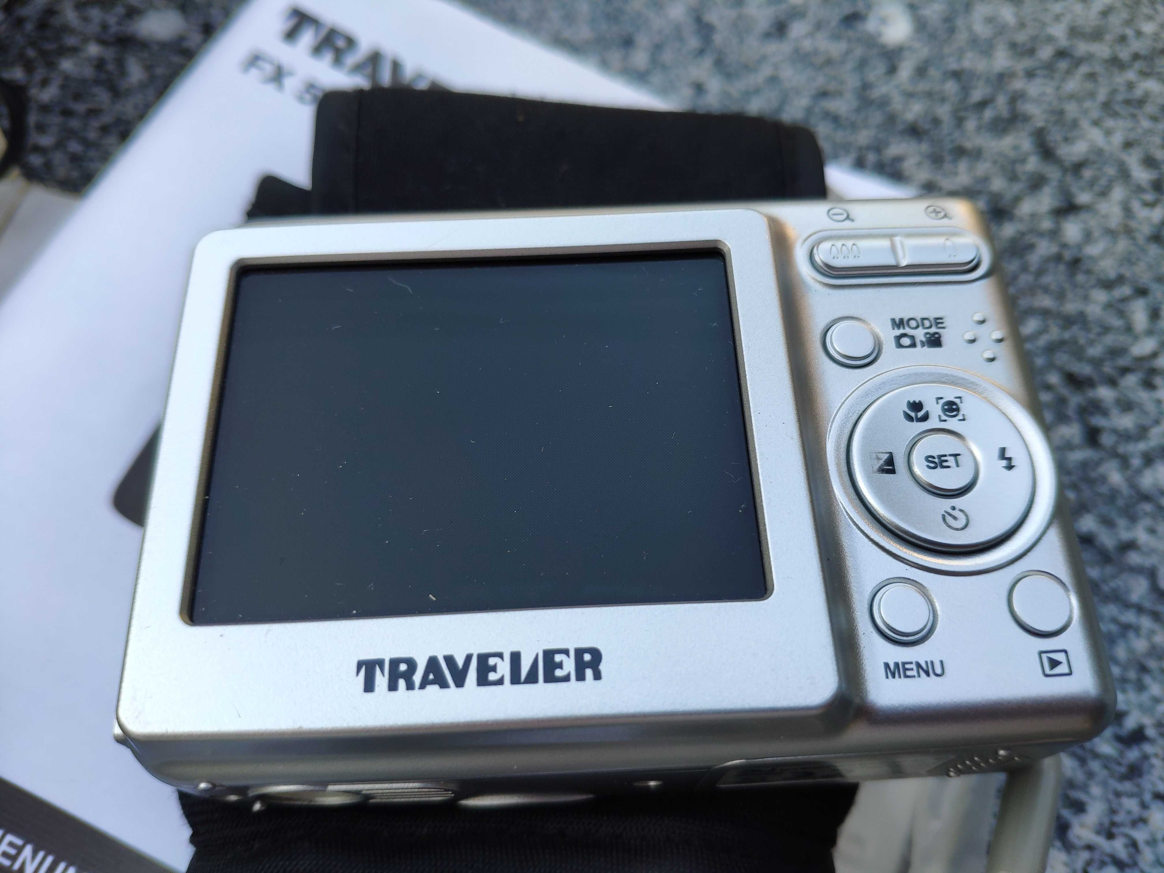 Máquina fotográfica Traveler FX5