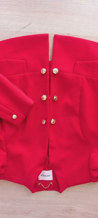Czerwony pudełkowy żakiet, świąteczny,złote guziki ORSAY - 38/M j.nowy