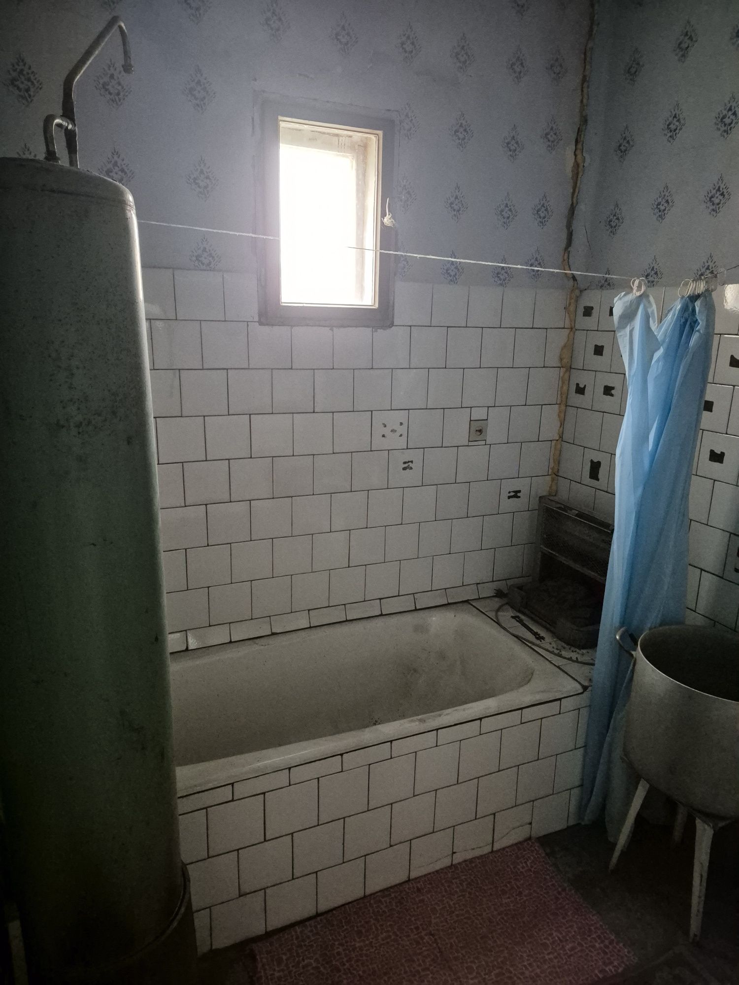 Продаж будинку на виплату.