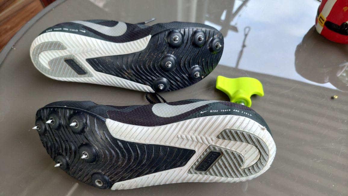 Kolce biegowe nike rival multi 39