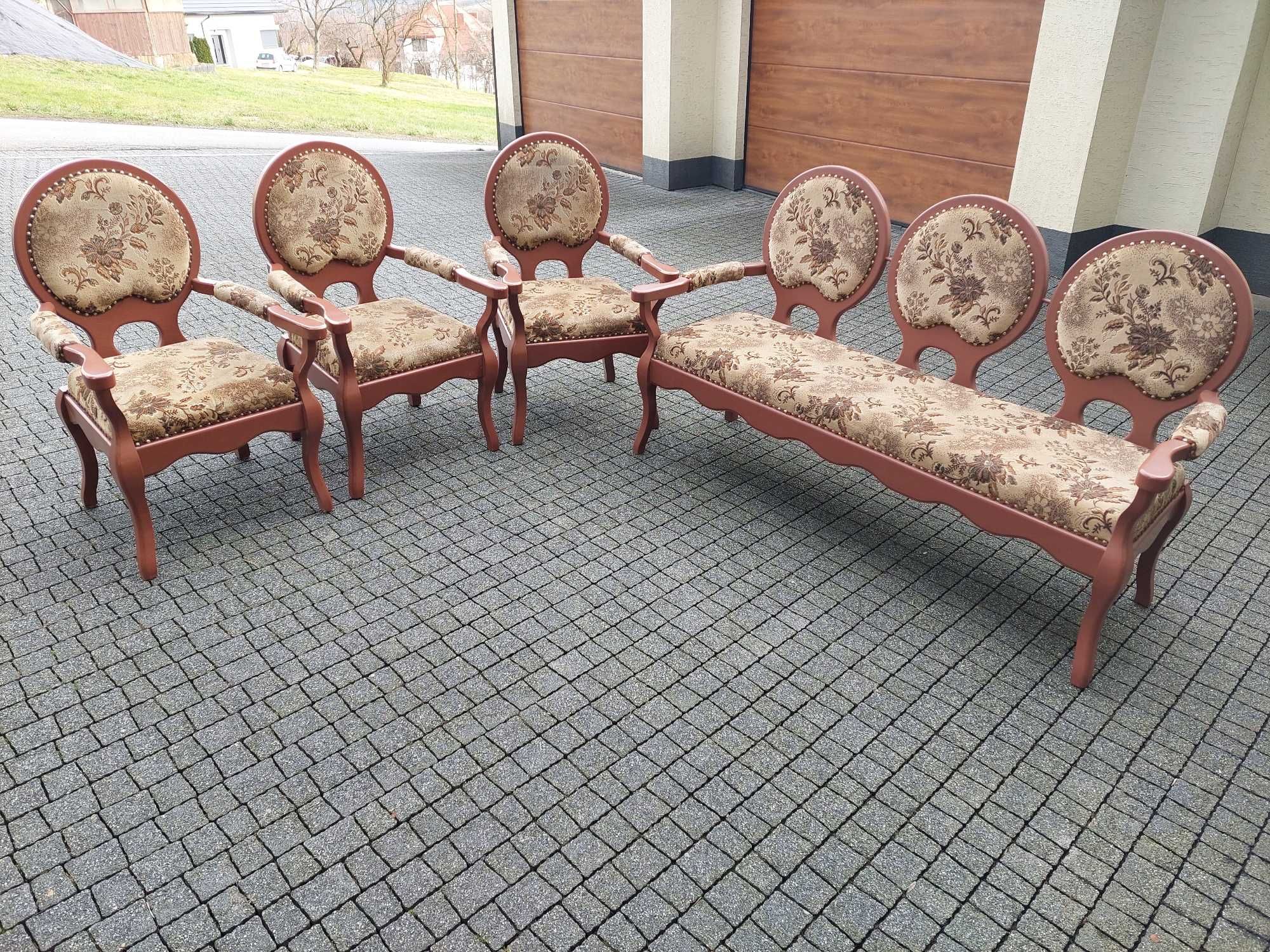Mało używany zestaw mebli tapicerowanych 3 krzesła i ławka