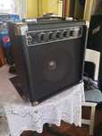 Sprzedam wzmacniacz gitarowy 20W