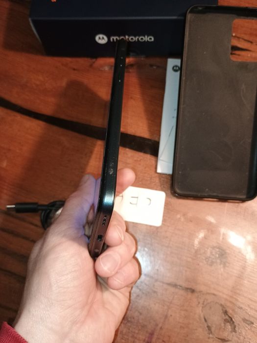 Motorola Moto e13. 64 Gb. Чудовий стан