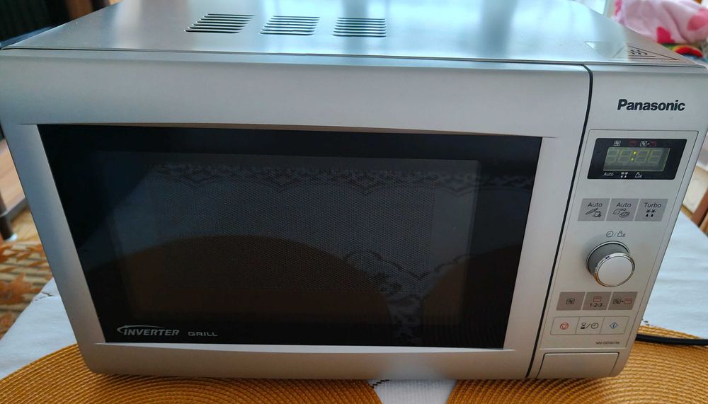 Kuchenka mikrofalowa Panasonic