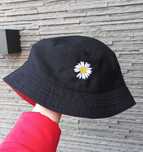 Czarny czerwony dwustronny kapelusz bucket hat 152-164 stokrotka