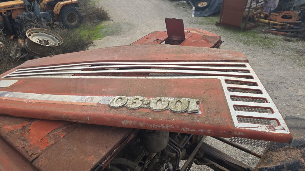 Trator Fiat 100-90 para peças