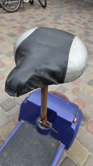 Електроскутер трьохколісний для дітей від 5  до 14 років