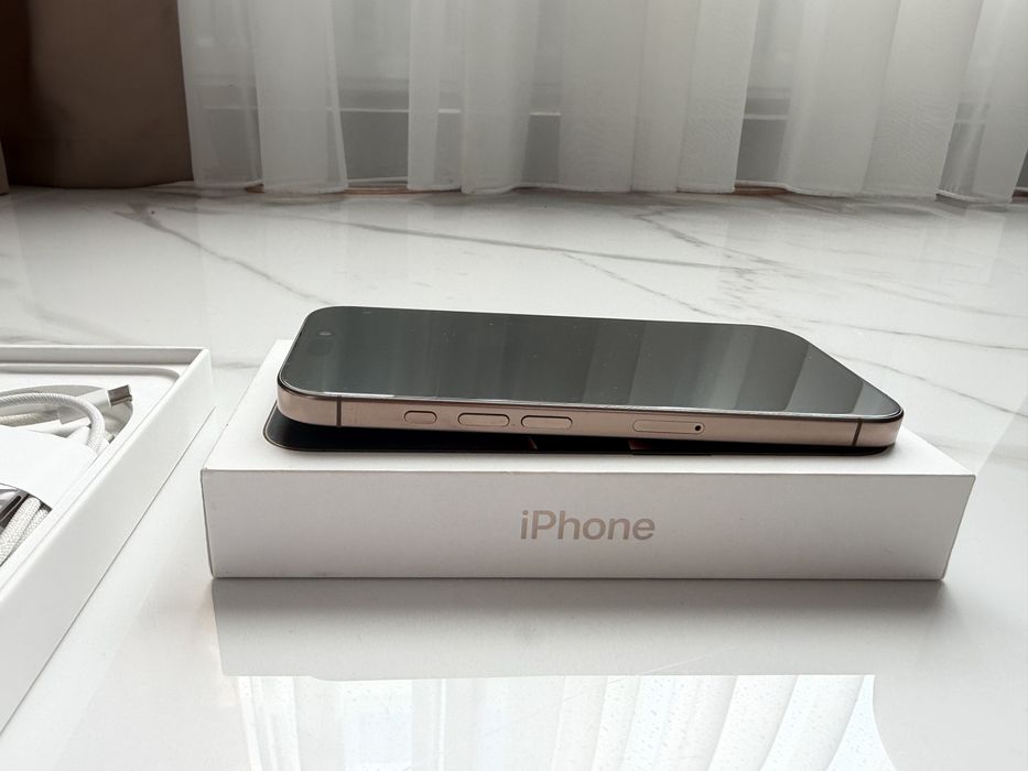 Iphone 16 pro 256gb Neverlock 100% батарея