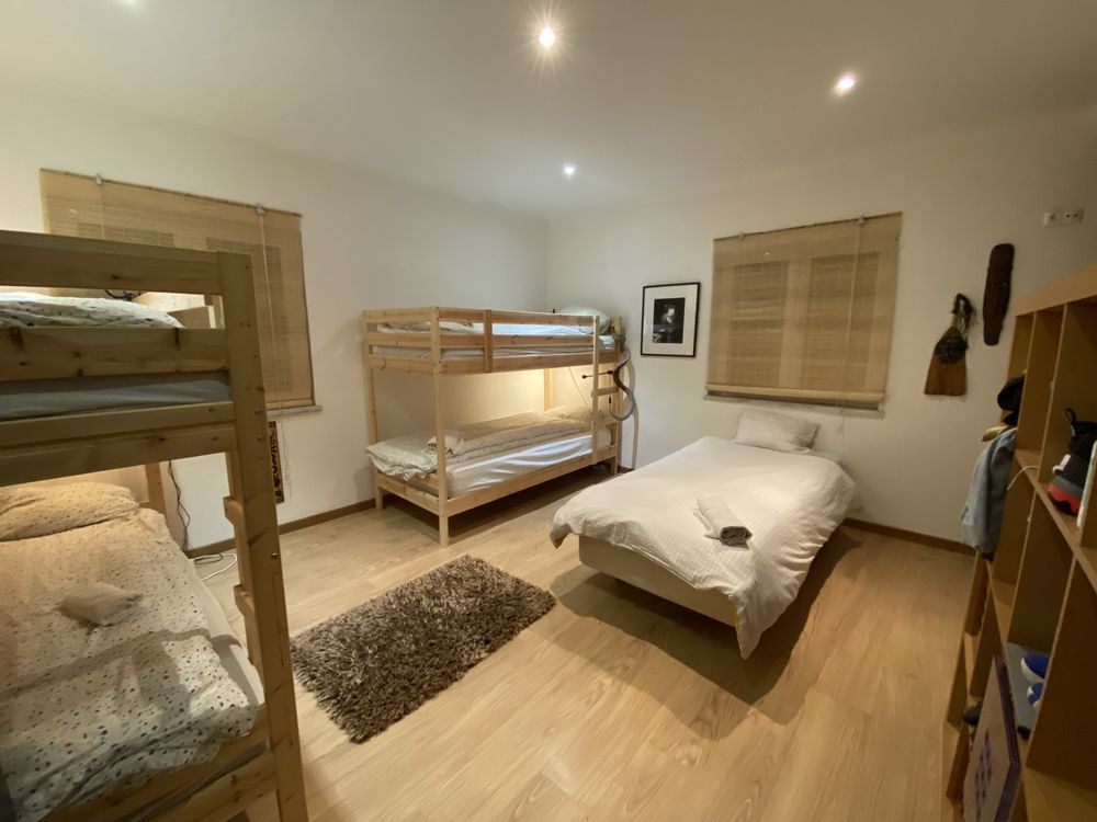 Quarto em Moradia FCT /Egas Moniz