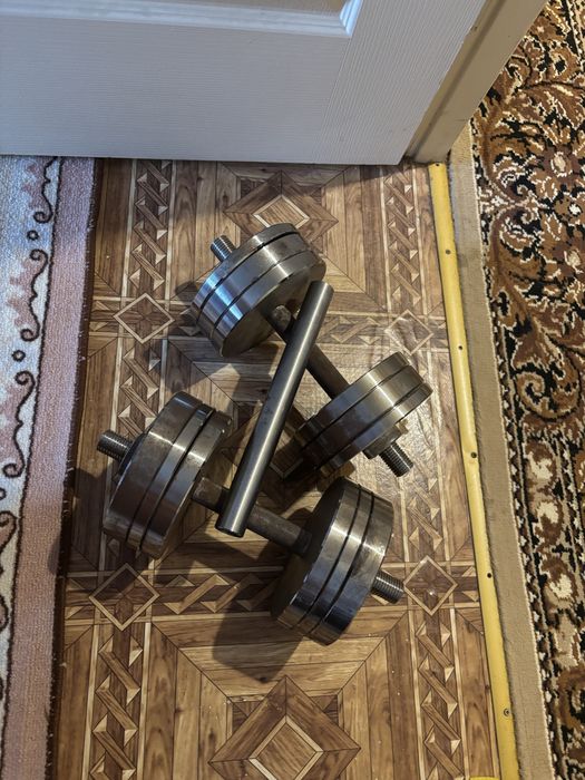 Продаю б/у гантелі 2х20.Переходник під штангу в подарунок