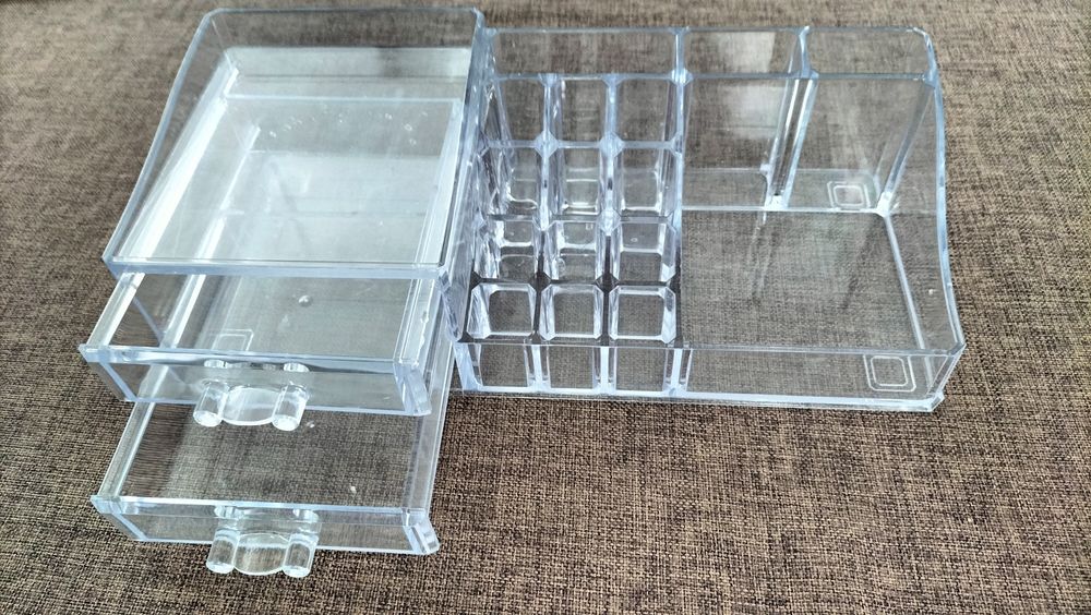 Organizer na kosmetyki