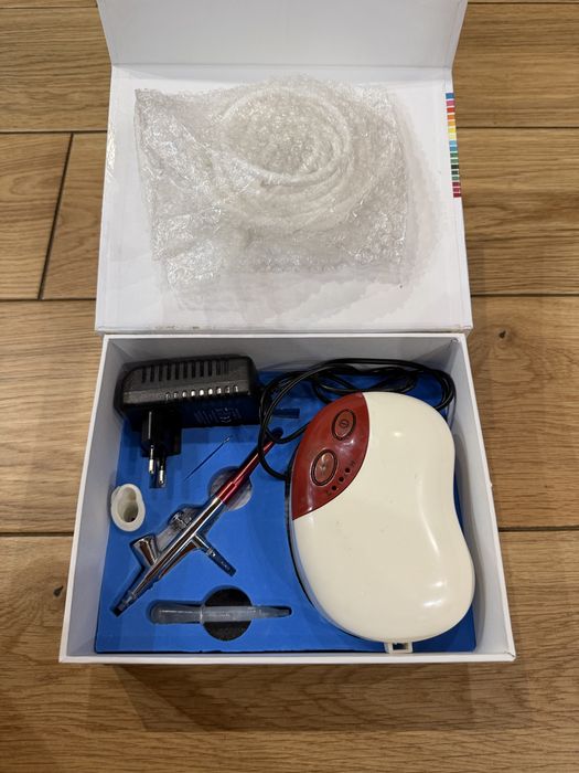 Професійний аерограф для нігтів