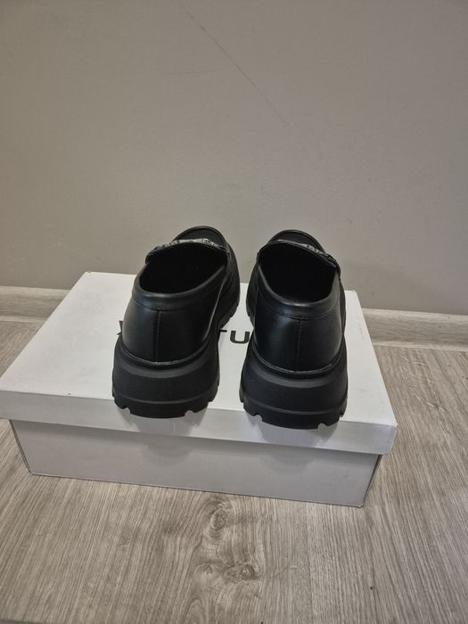 Loafersy czarne r 40