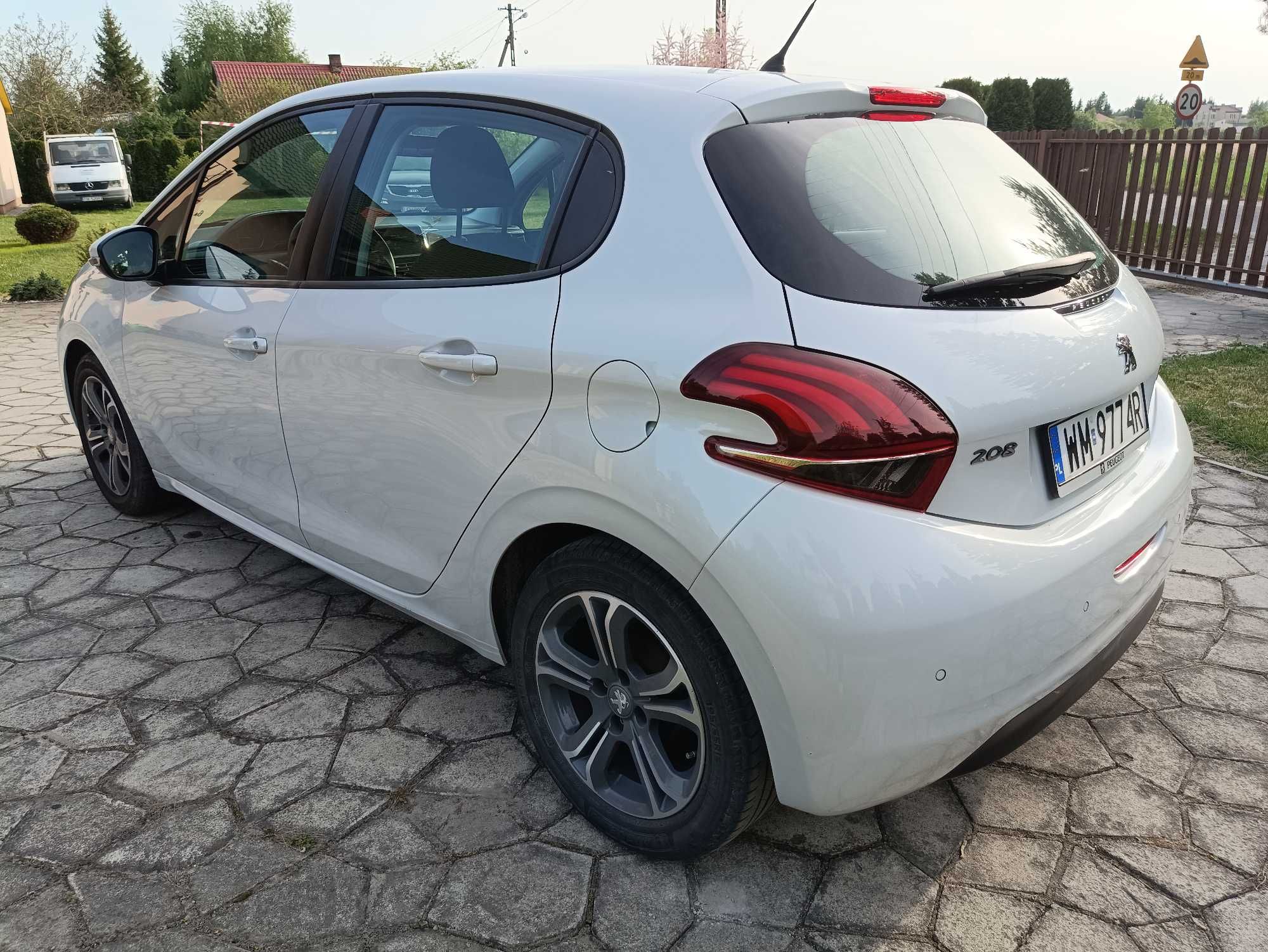 Peugeot 208 1.2 benzyna, 82 KM, Salon PL, Serwisowany, niski przebieg