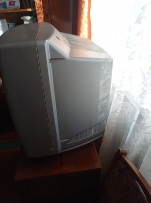 Продам телевізор rainford, діагональ 69 см